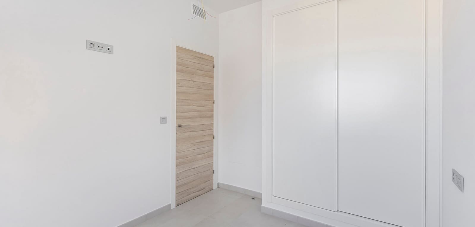 Chalet de 3 habitaciones en Orihuela Costa en venta con piscina - 319.000 € (Ref: 9603057)