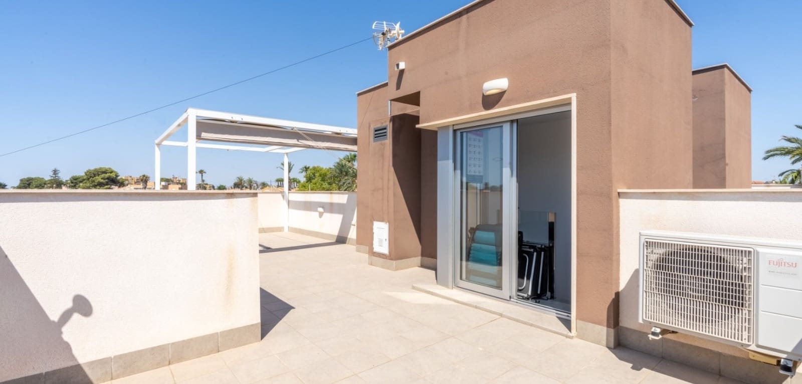 3 quarto Moradia para venda em Santiago de la Ribera com piscina - 379 000 € (Ref: 9603058)