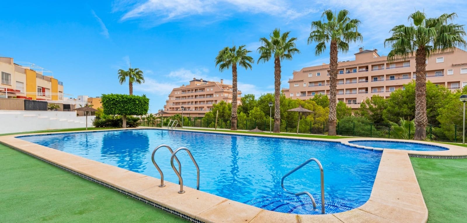 3 makuuhuone Omakotitalo myytävänä paikassa Los Dolses mukana uima-altaan - 289 000 € (Ref: 9603062)