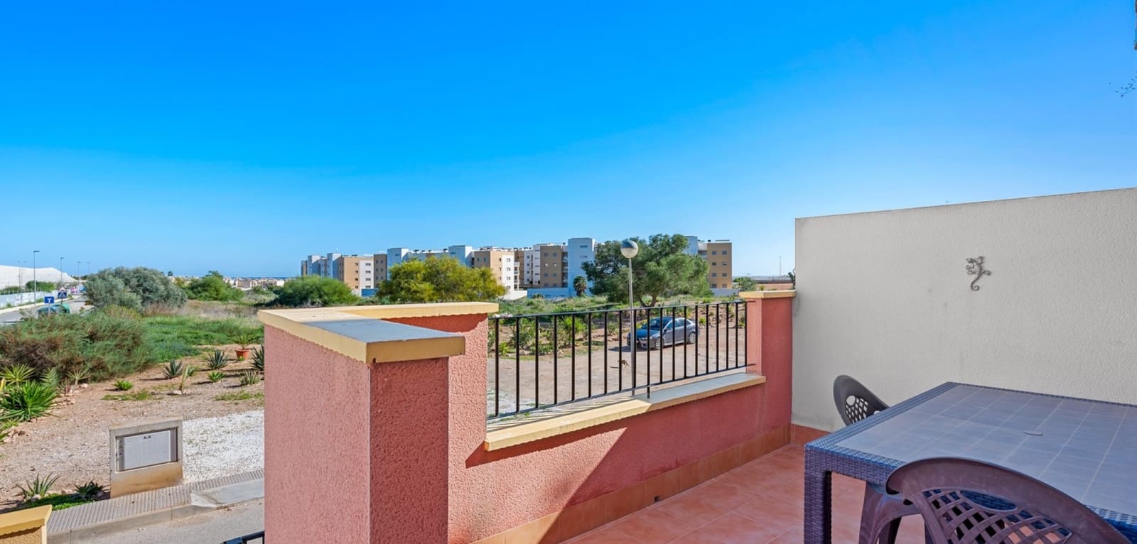 3 makuuhuone Omakotitalo myytävänä paikassa Los Dolses mukana uima-altaan - 289 000 € (Ref: 9603062)