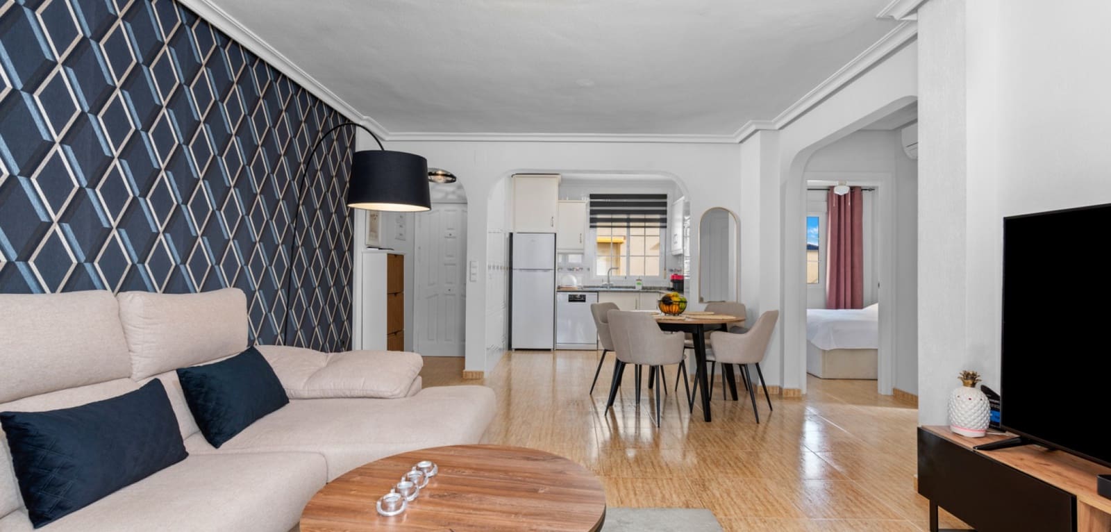 2 Zimmer Apartment zu verkaufen in Orihuela Costa mit Pool - 179.000 € (Ref: 9609972)