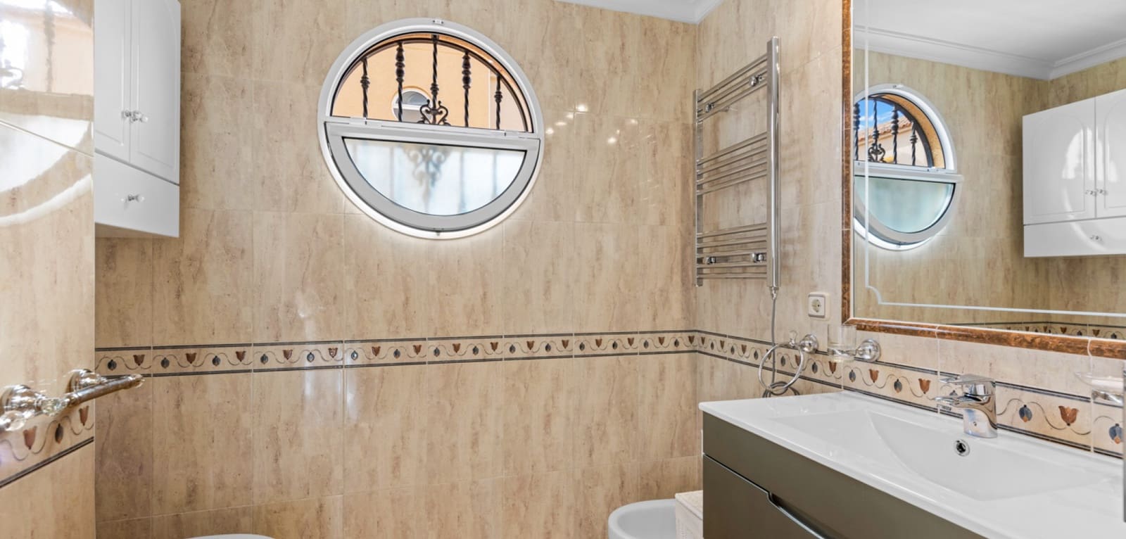 2 Zimmer Apartment zu verkaufen in Orihuela Costa mit Pool - 179.000 € (Ref: 9609972)