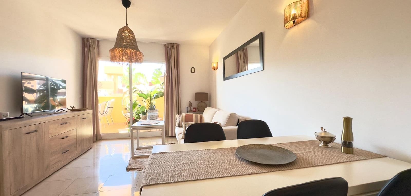 Apartamento de 2 habitaciones en Playa Flamenca en venta con piscina - 249.000 € (Ref: 9609975)