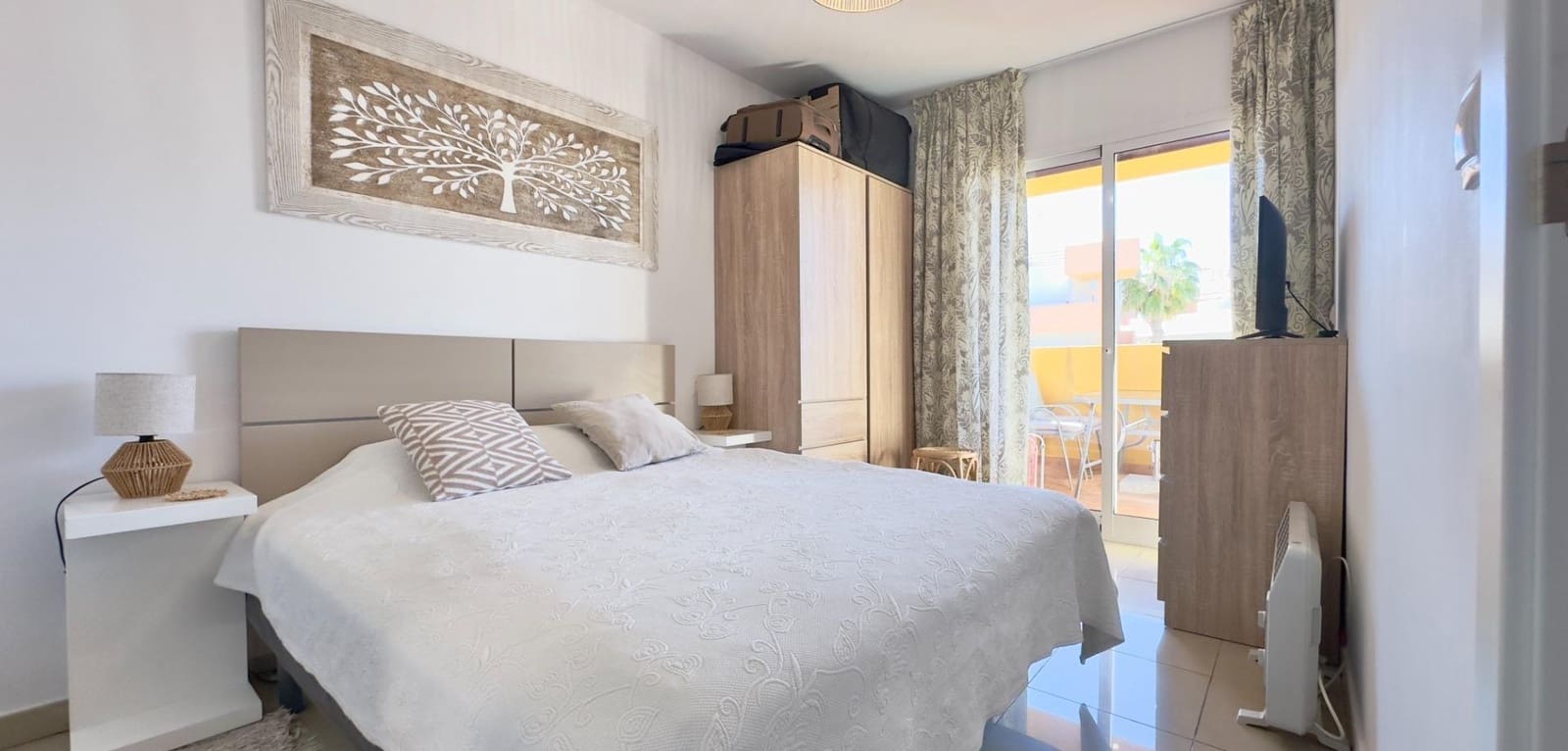 Apartamento de 2 habitaciones en Playa Flamenca en venta con piscina - 249.000 € (Ref: 9609975)