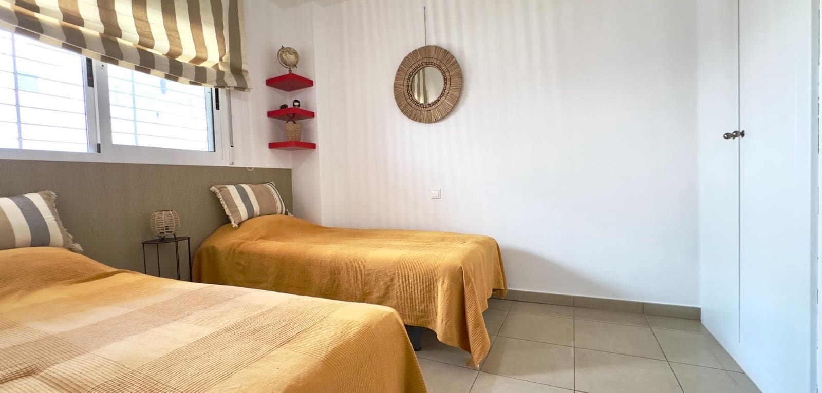 Apartamento de 2 habitaciones en Playa Flamenca en venta con piscina - 249.000 € (Ref: 9609975)