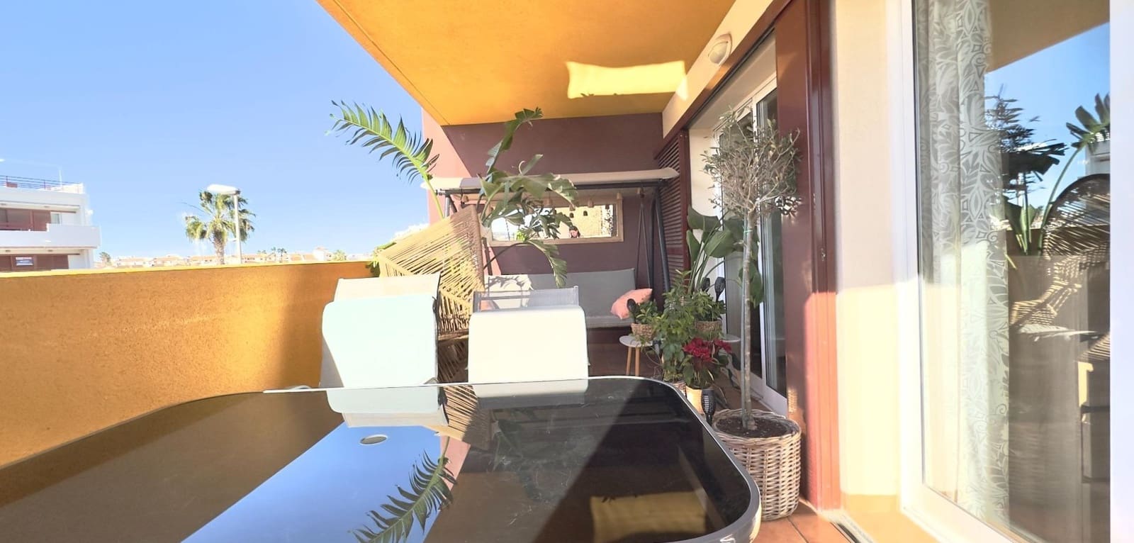 Apartamento de 2 habitaciones en Playa Flamenca en venta con piscina - 249.000 € (Ref: 9609975)