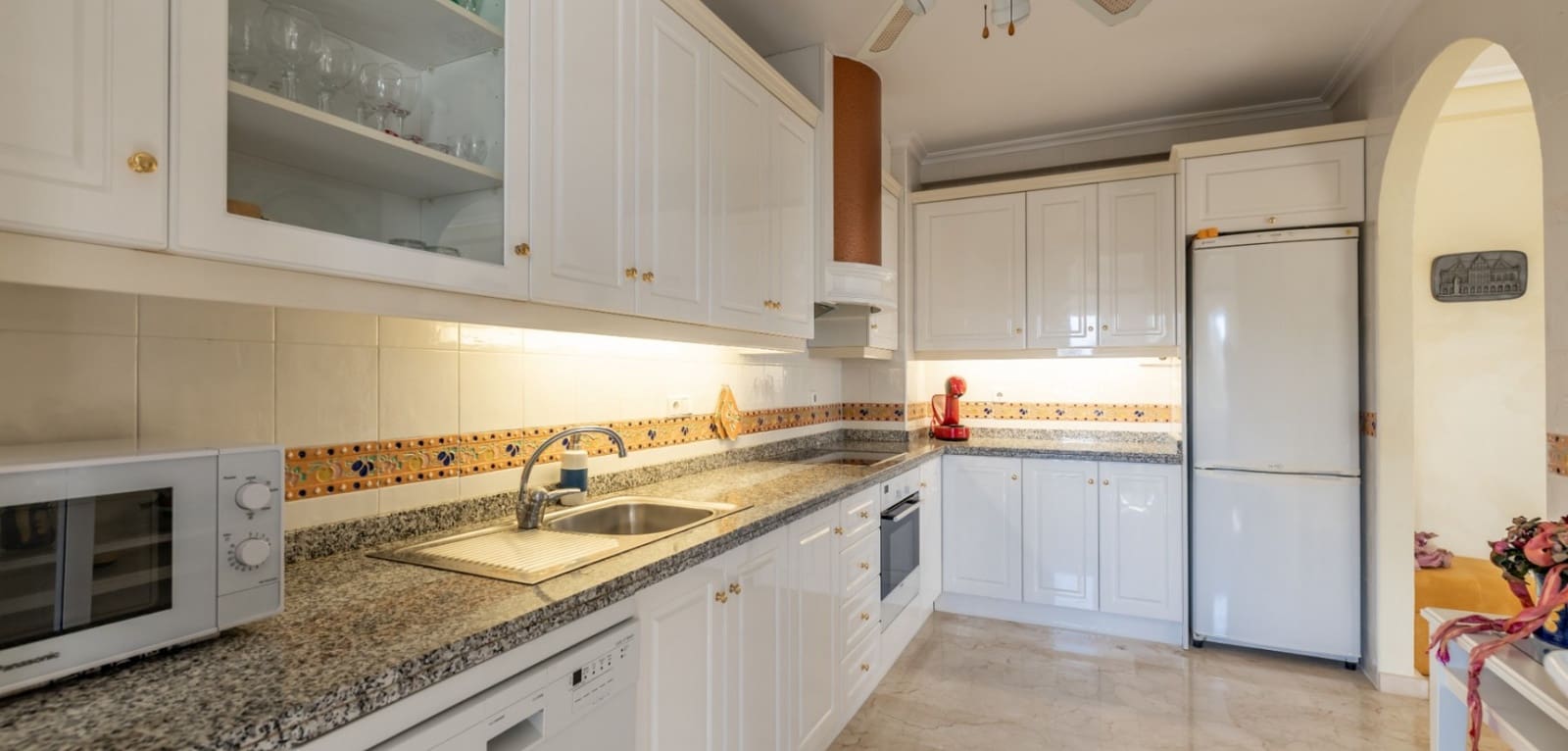 3 makuuhuone Huoneisto myytävänä paikassa Los Dolses mukana uima-altaan - 410 000 € (Ref: 9611901)