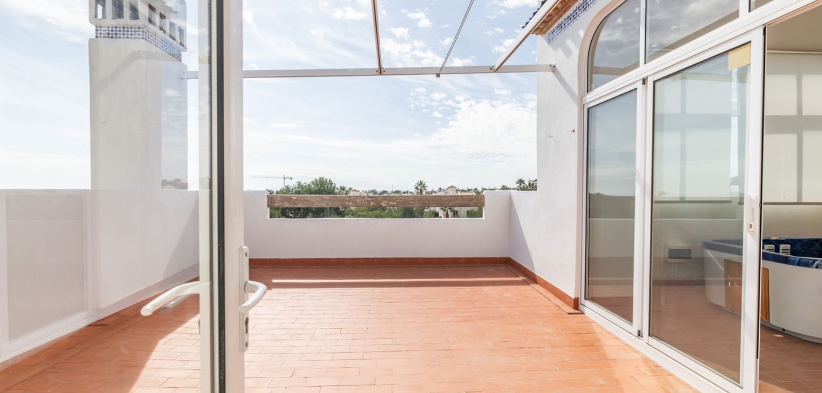 3 makuuhuone Huoneisto myytävänä paikassa Los Dolses mukana uima-altaan - 410 000 € (Ref: 9611901)