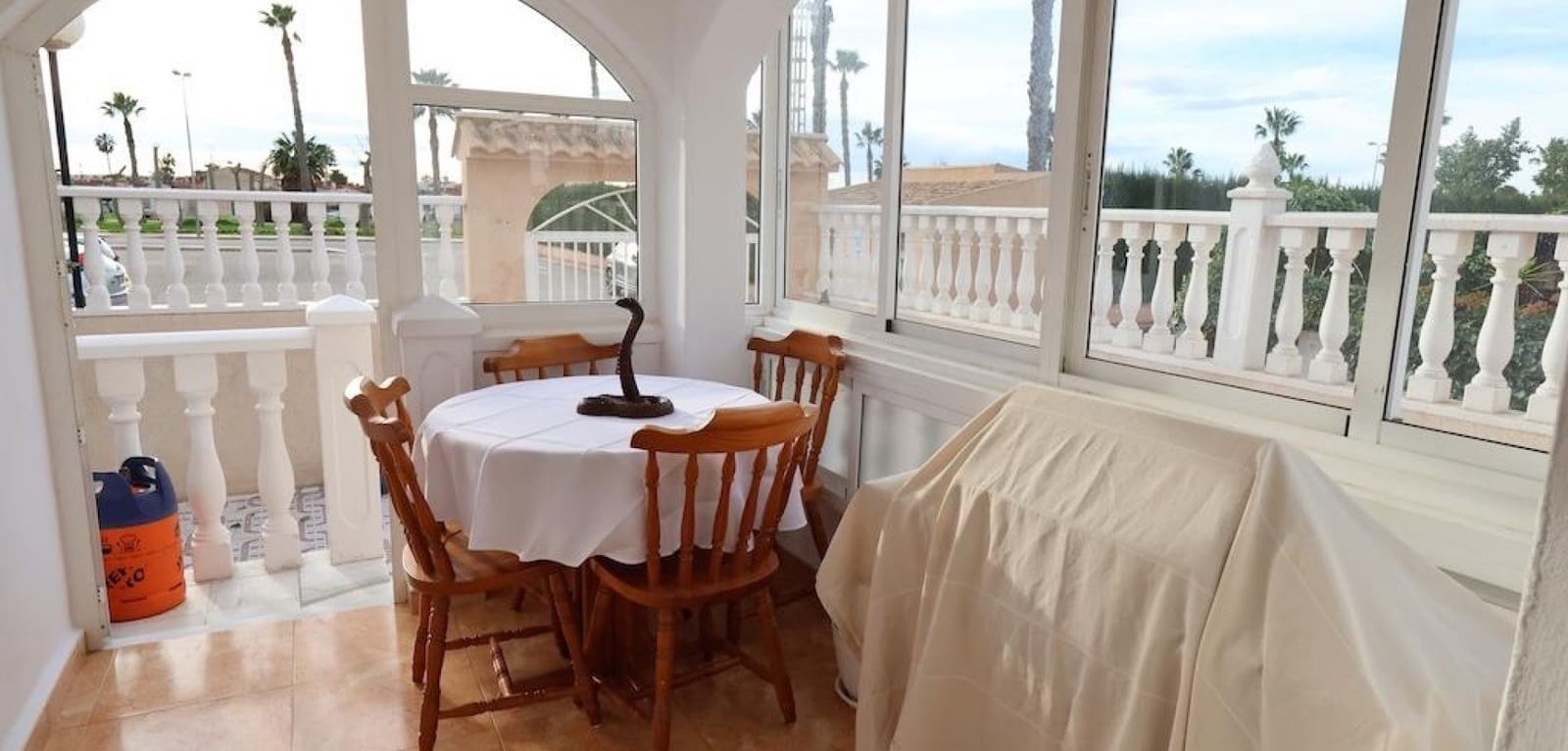 3 makuuhuone Omakotitalo myytävänä paikassa El Limonar mukana uima-altaan - 205 000 € (Ref: 9611902)