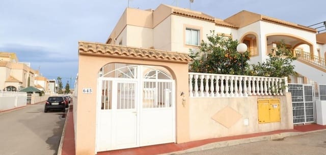 3 makuuhuone Omakotitalo myytävänä paikassa El Limonar, Torrevieja mukana uima-altaan - 205 000 € (Ref: 9611902)