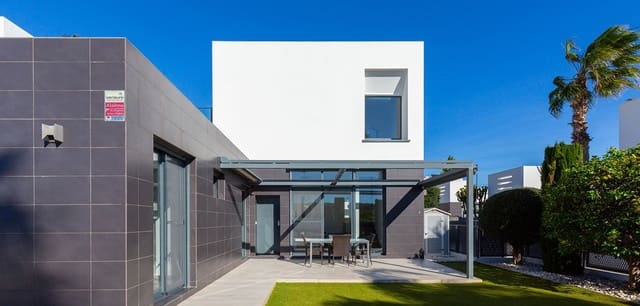 3 slaapkamer Villa te koop in Algorfa met zwembad - € 349.900 (Ref: 9620721)