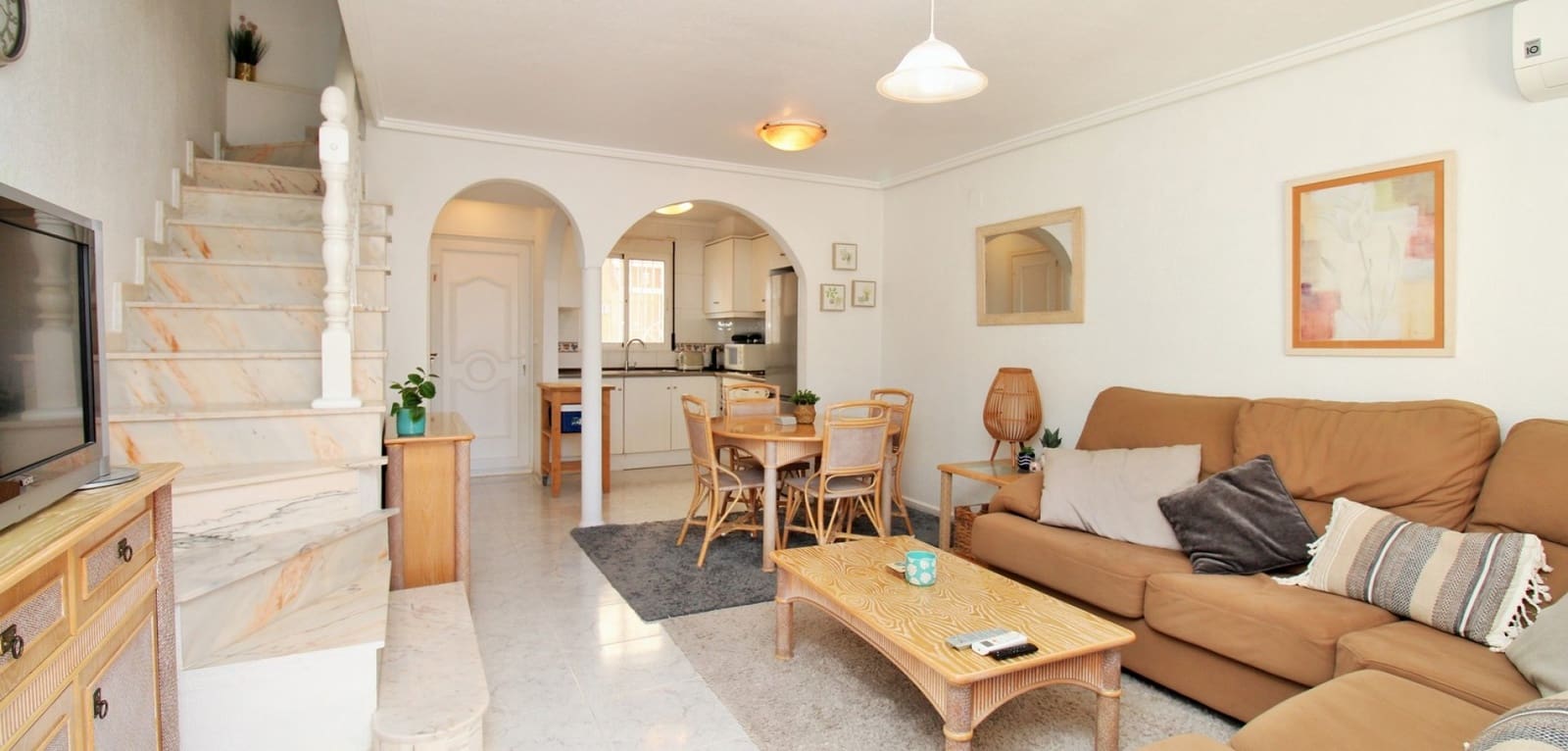 3 quarto Casa em Banda para venda em Playa Flamenca com piscina - 234 900 € (Ref: 9626108)