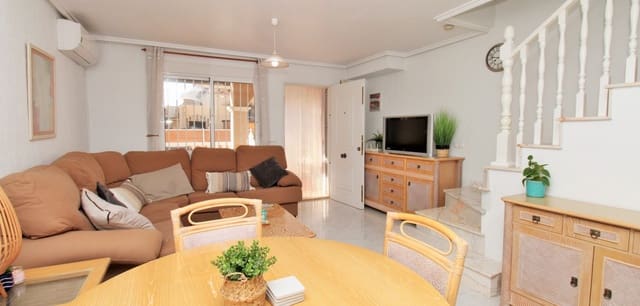 3 bedroom Townhouse for sale in Playa Flamenca, Orihuela with pool - € 234,900 (Ref: 9626108)