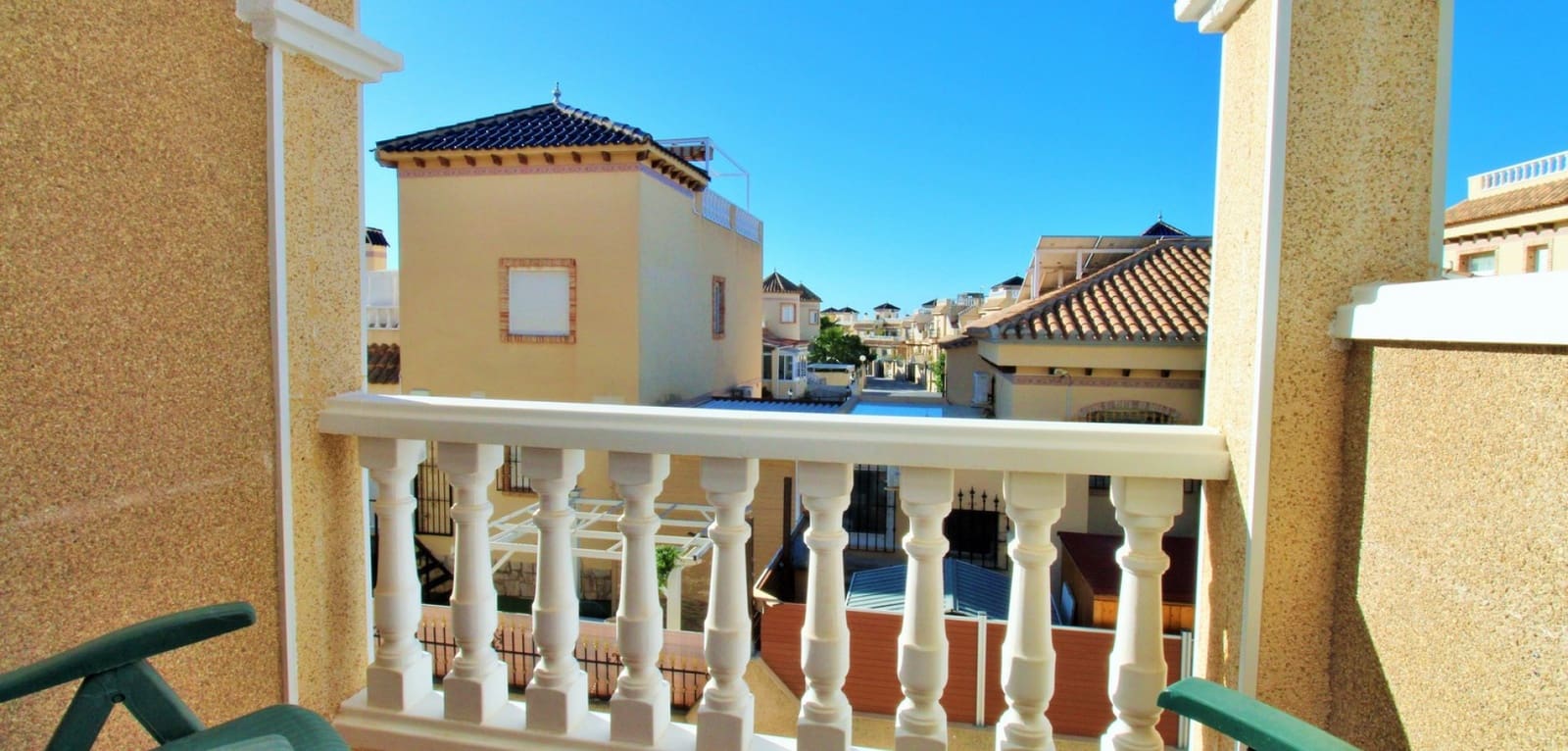 3 quarto Casa em Banda para venda em Playa Flamenca com piscina - 234 900 € (Ref: 9626108)