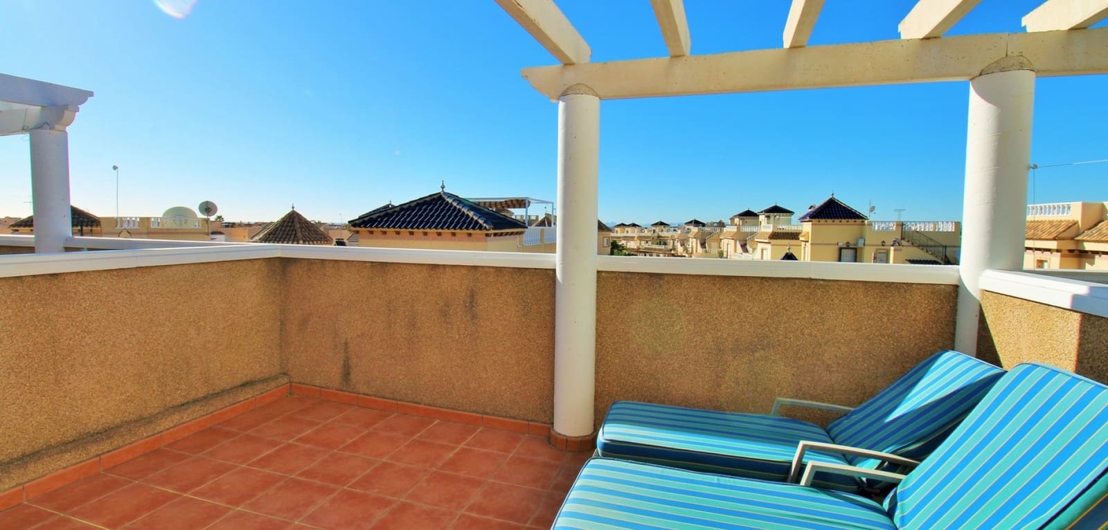 3 quarto Casa em Banda para venda em Playa Flamenca com piscina - 234 900 € (Ref: 9626108)