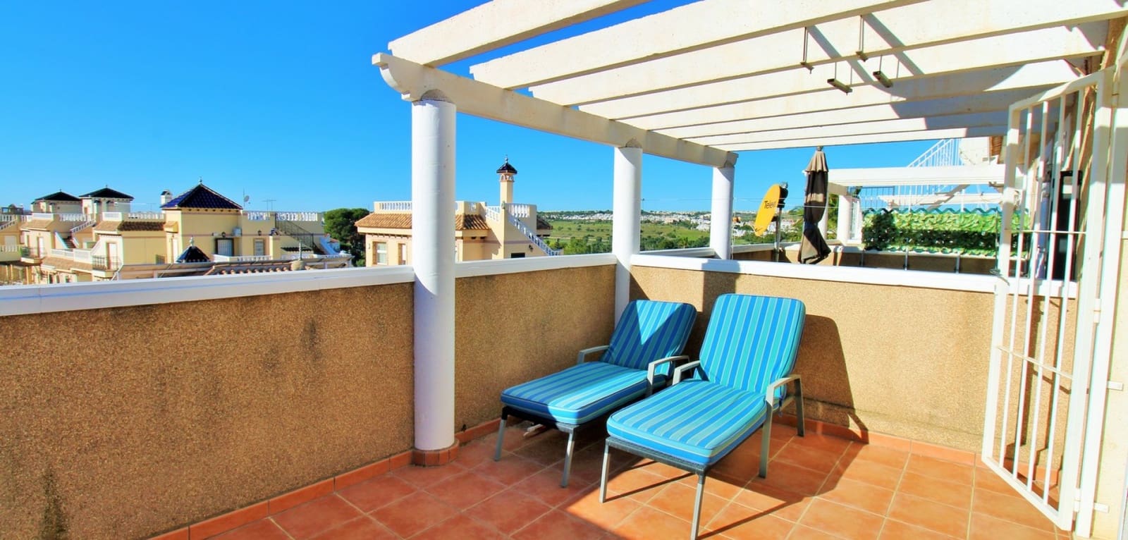 3 quarto Casa em Banda para venda em Playa Flamenca com piscina - 234 900 € (Ref: 9626108)