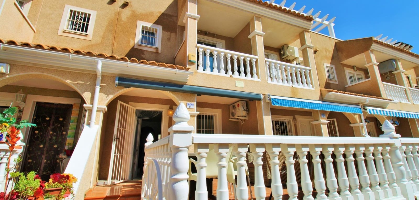 3 sypialnia Dom na sprzedaż w Playa Flamenca z basenem - 214 950 € (Ref: 9626108)
