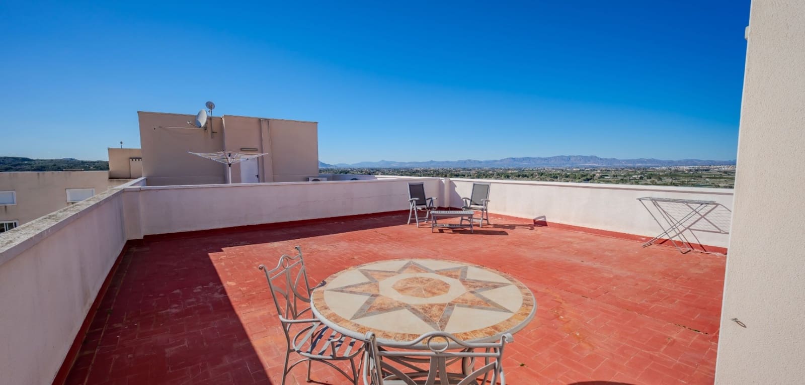 2 Zimmer Apartment zu verkaufen in Guardamar del Segura mit Pool - 169.950 € (Ref: 9626110)