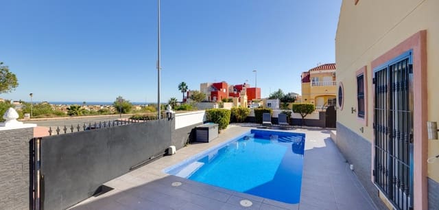 2 soveværelse Villa til salg i Villamartin, Orihuela med swimmingpool - € 229.000 (Ref: 9626111)