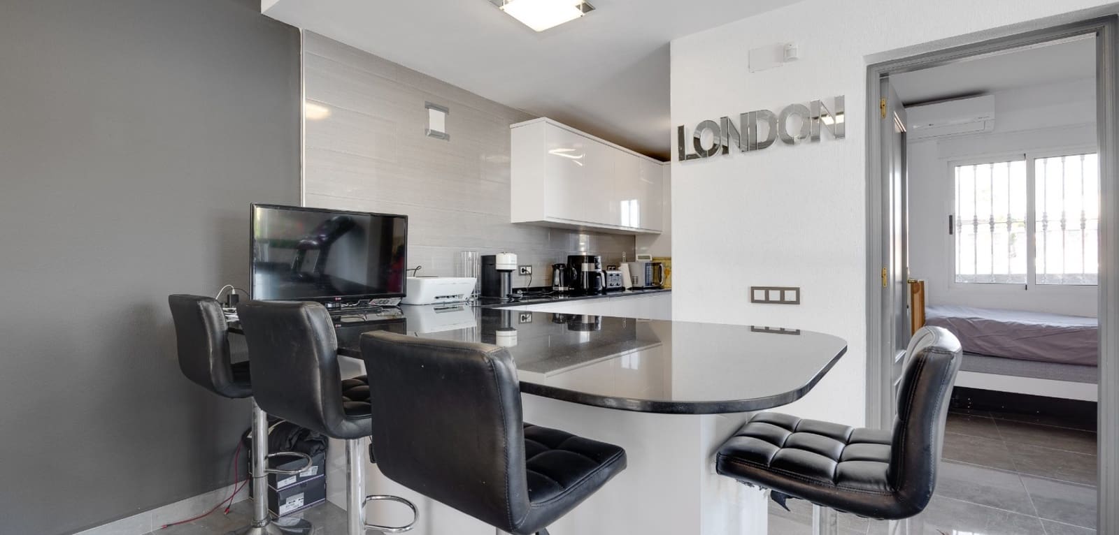 2 camera da letto Villa in vendita in Villamartin con piscina - 229.000 € (Rif: 9626111)