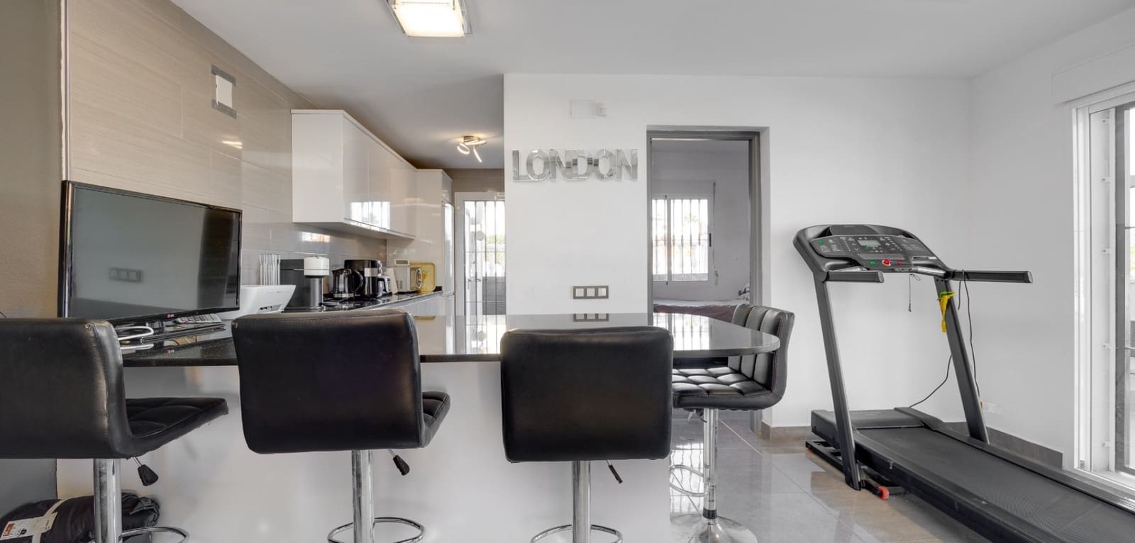 2 camera da letto Villa in vendita in Villamartin con piscina - 229.000 € (Rif: 9626111)