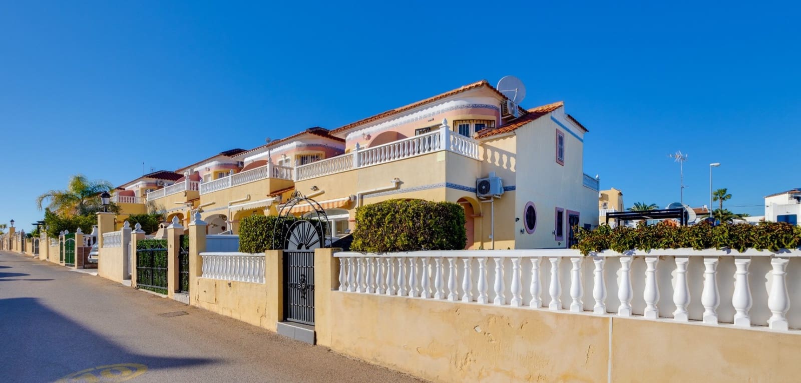 2 camera da letto Villa in vendita in Villamartin con piscina - 229.000 € (Rif: 9626111)