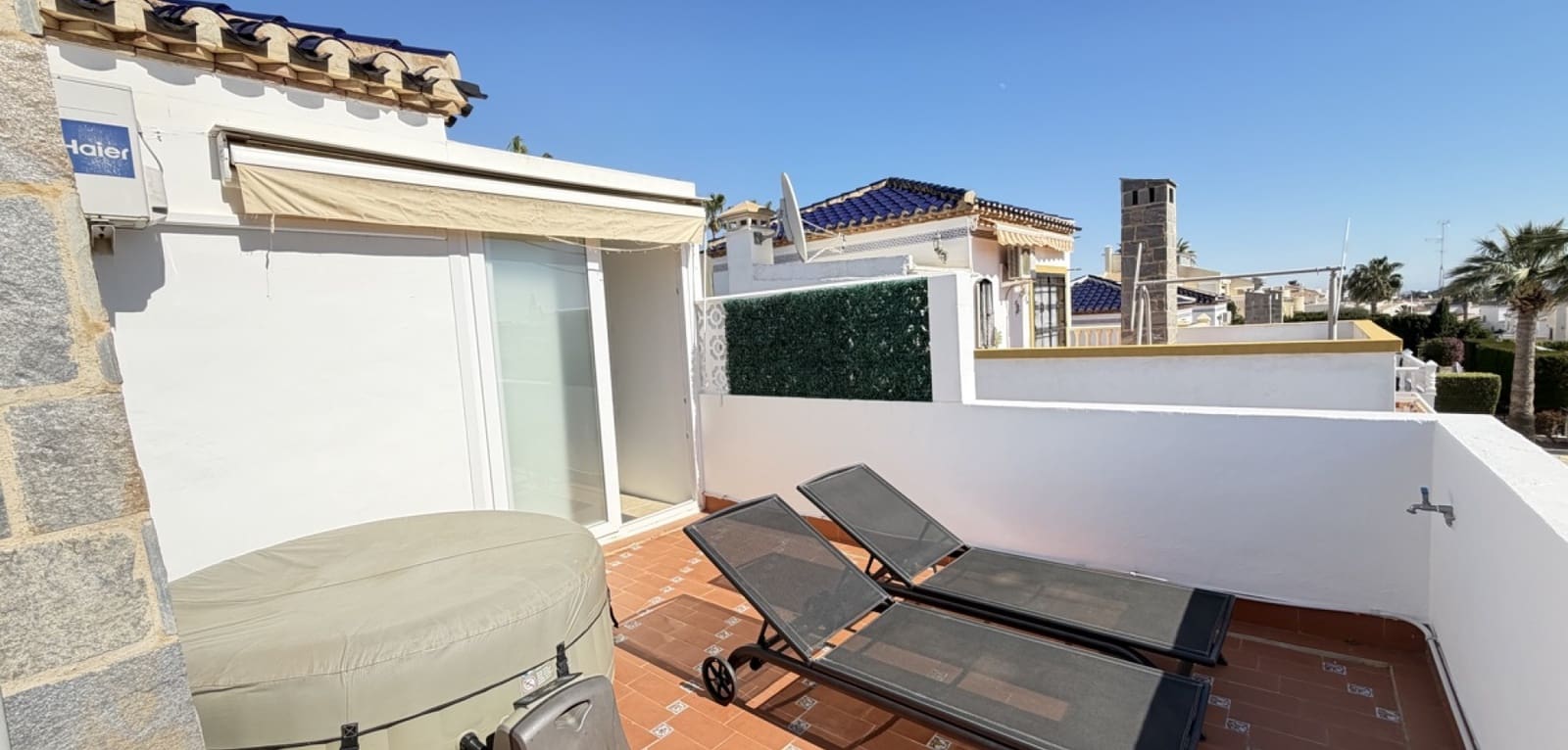 3 makuuhuone Huvila myytävänä paikassa Los Dolses mukana uima-altaan - 389 000 € (Ref: 9628000)