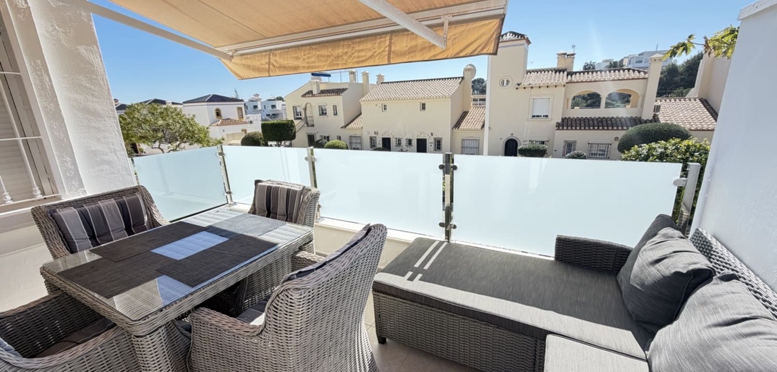 3 makuuhuone Huvila myytävänä paikassa Los Dolses mukana uima-altaan - 389 000 € (Ref: 9628000)