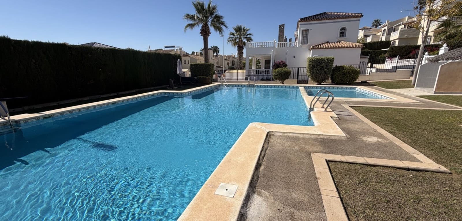 3 makuuhuone Huvila myytävänä paikassa Los Dolses mukana uima-altaan - 389 000 € (Ref: 9628000)