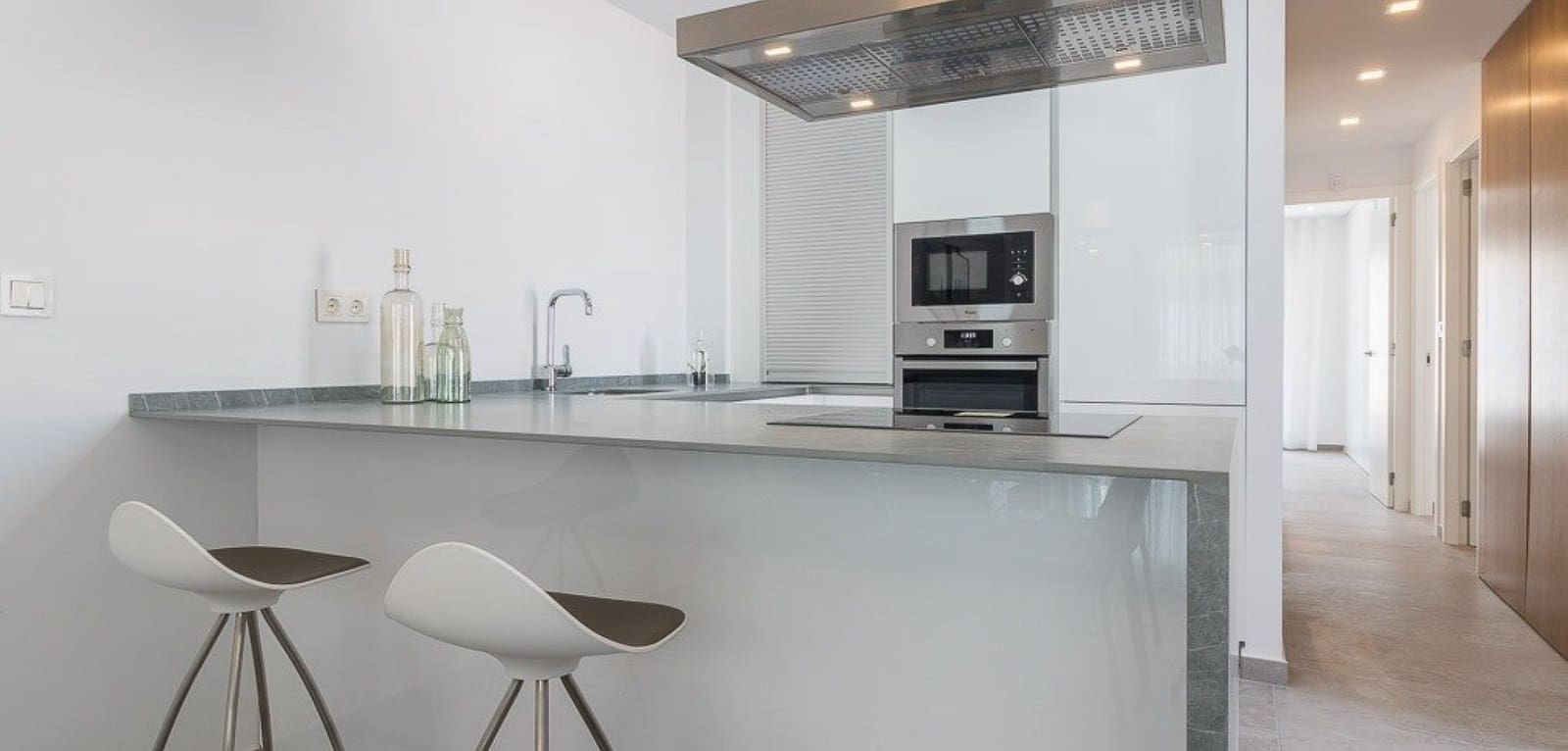 2 bedroom Bungalow for sale in Torrevieja with pool - € 340,000 (Ref: 9632673)