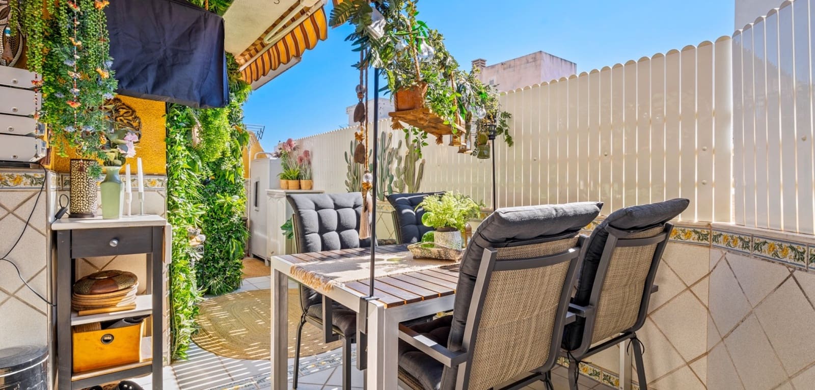 3 Zimmer Apartment zu verkaufen in Torrevieja - 260.000 € (Ref: 9634781)