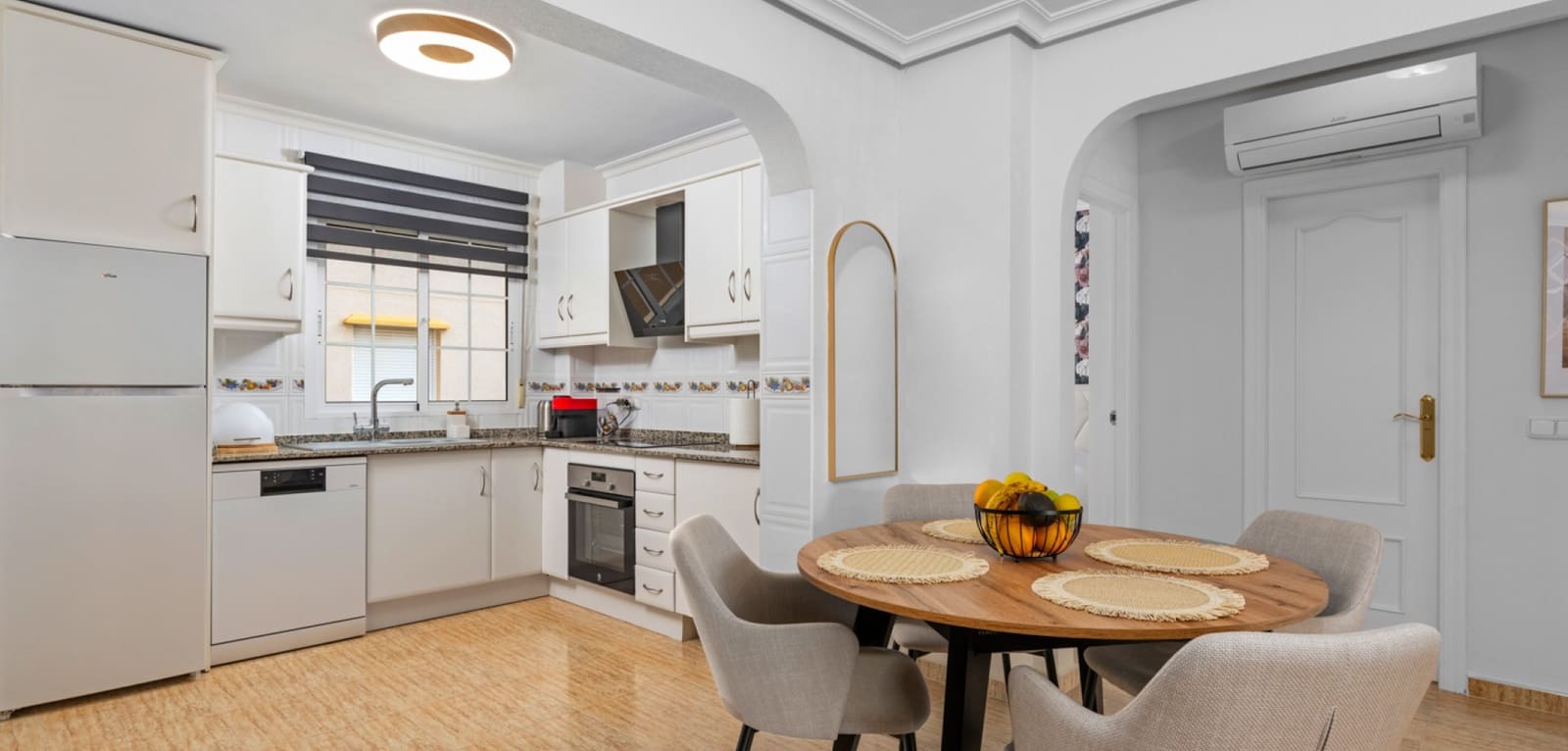 2 Zimmer Apartment zu verkaufen in Orihuela Costa mit Pool - 179.000 € (Ref: 9640597)