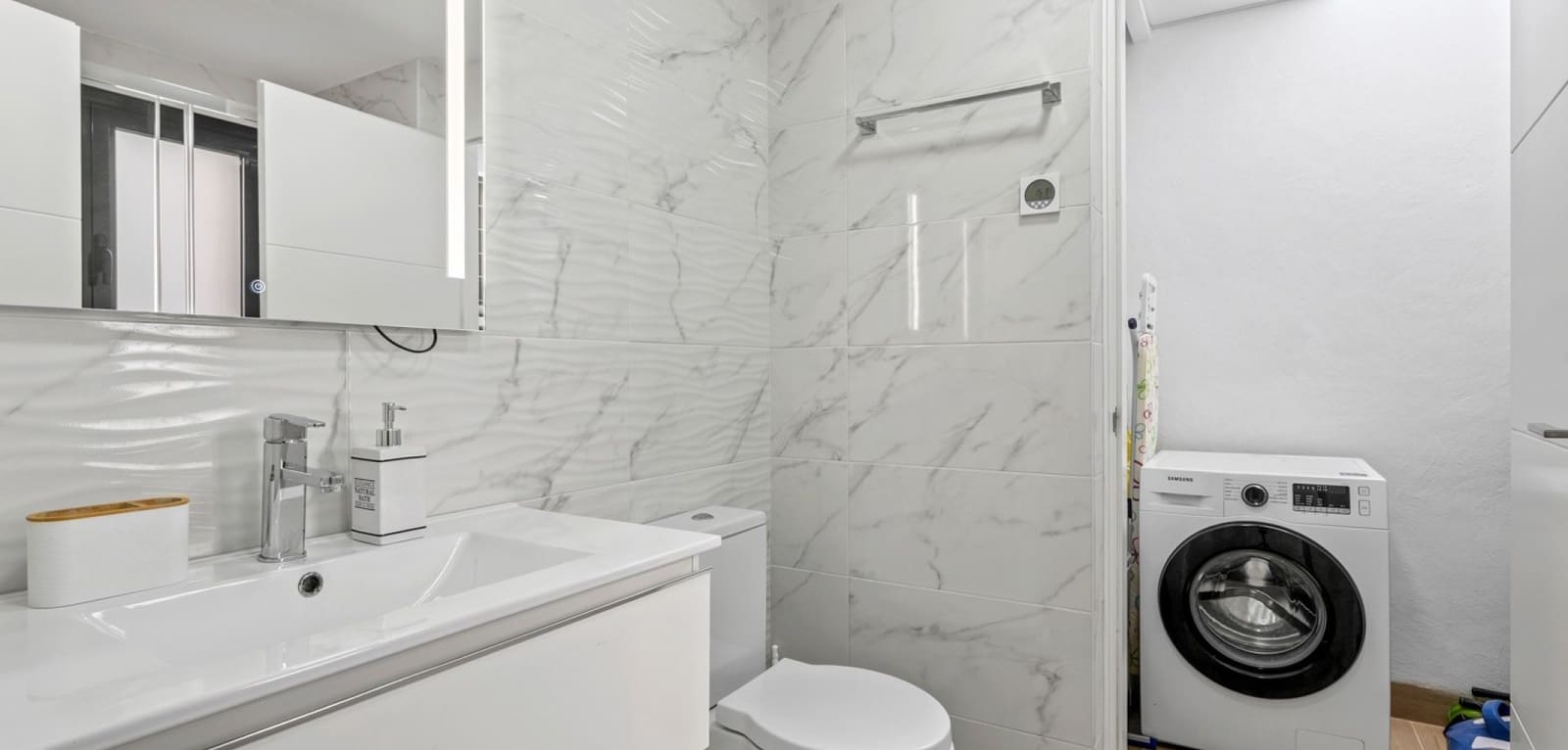 2 chambre Appartement à vendre à Villamartin avec piscine - 244 500 € (Ref: 9645598)