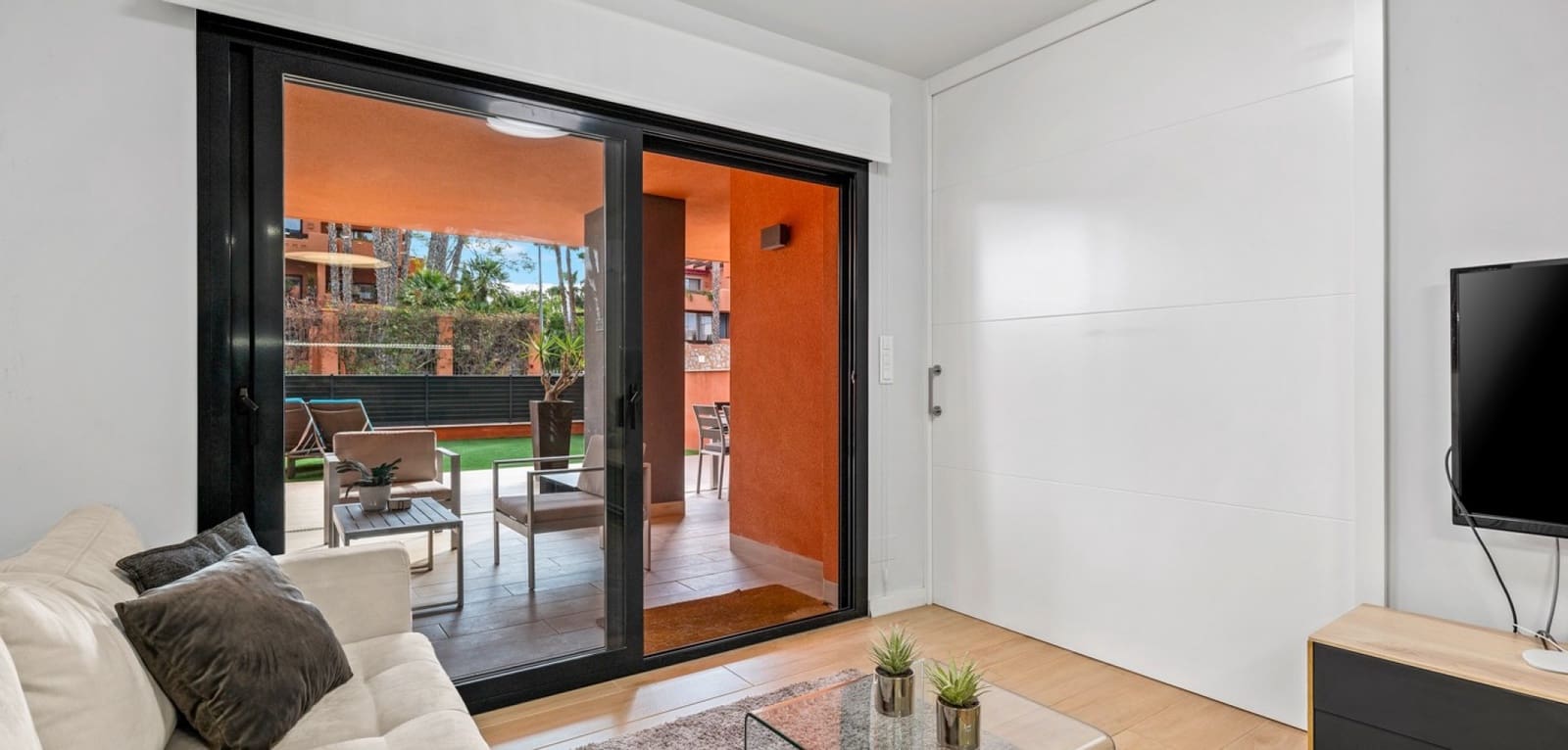 2 chambre Appartement à vendre à Villamartin avec piscine - 244 500 € (Ref: 9645598)