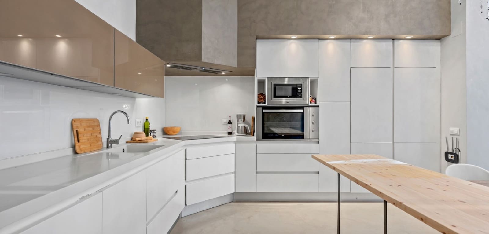 6 quarto Moradia para venda em Altea com piscina - 985 000 € (Ref: 9649861)