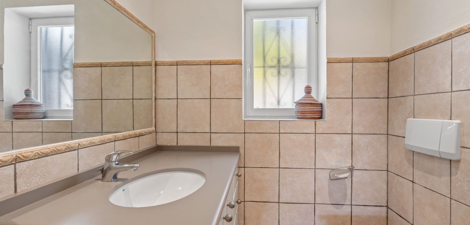 6 quarto Moradia para venda em Altea com piscina - 985 000 € (Ref: 9649861)