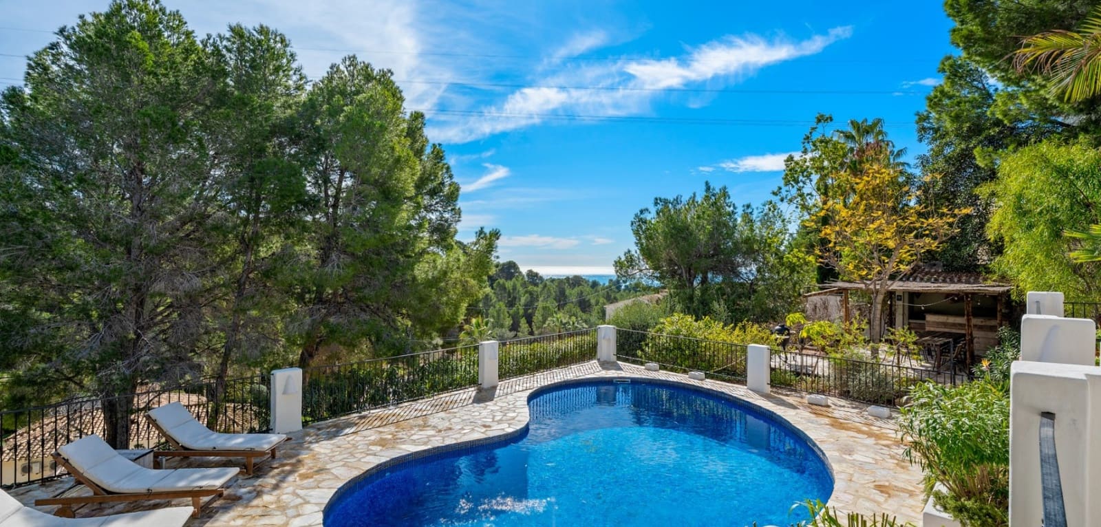 6 quarto Moradia para venda em Altea com piscina - 985 000 € (Ref: 9649861)