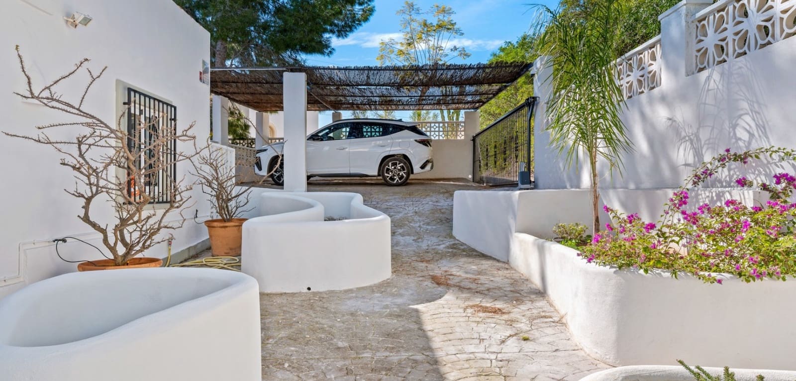 6 quarto Moradia para venda em Altea com piscina - 985 000 € (Ref: 9649861)