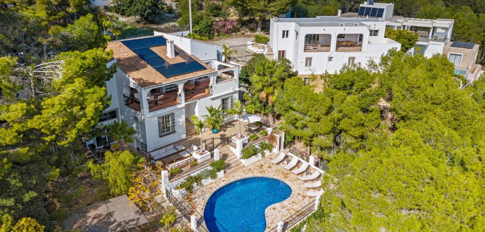 6 quarto Moradia para venda em Altea com piscina - 985 000 € (Ref: 9649861)