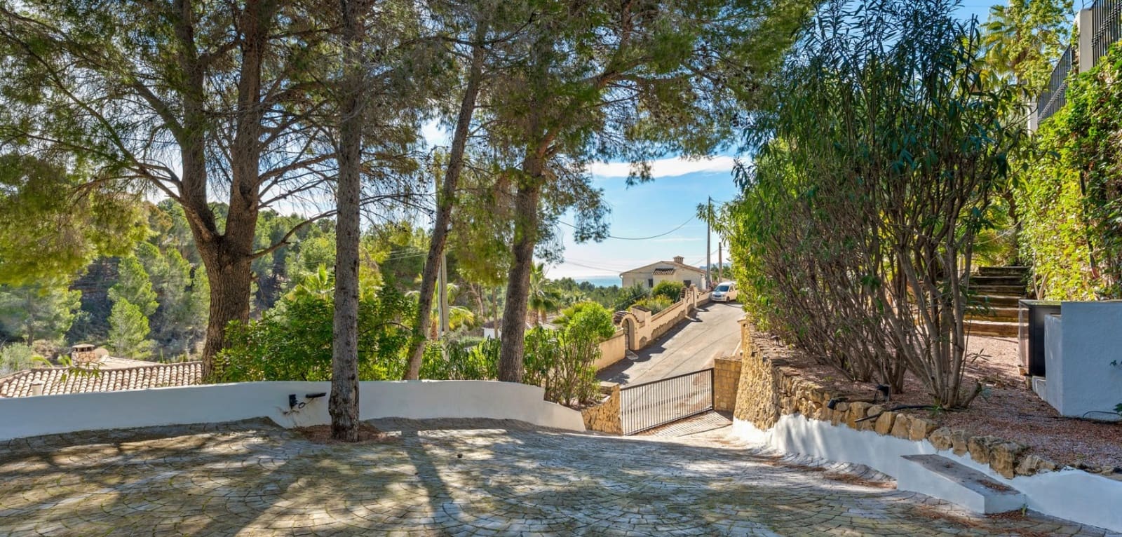 6 quarto Moradia para venda em Altea com piscina - 985 000 € (Ref: 9649861)