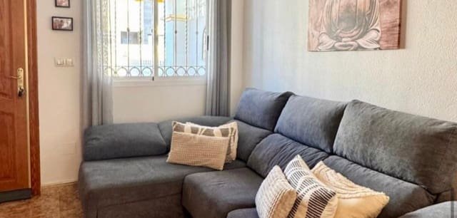 2 soverom Hus til salgs i Punta Prima, Orihuela med svømmebasseng - € 174 900 (Ref: 9663281)