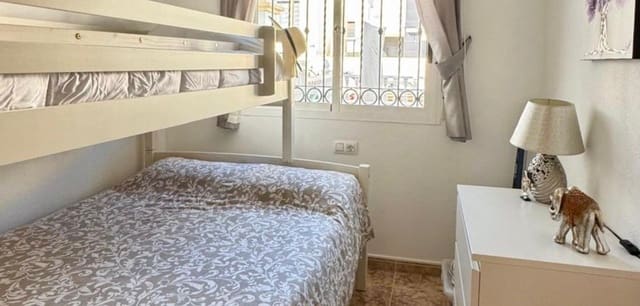 2 soverom Hus til salgs i Punta Prima, Orihuela med svømmebasseng - € 174 900 (Ref: 9663281)