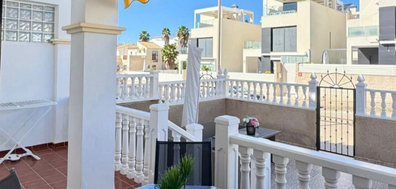 2 soverom Hus til salgs i Orihuela Costa med svømmebasseng - € 174 900 (Ref: 9663281)