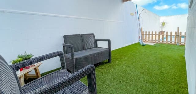 4 soveværelse Byhus til salg i Santiago de la Ribera, San Javier med swimmingpool - € 195.000 (Ref: 9665415)