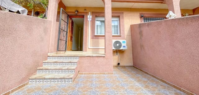 4 soveværelse Byhus til salg i Santiago de la Ribera, San Javier med swimmingpool - € 195.000 (Ref: 9665415)
