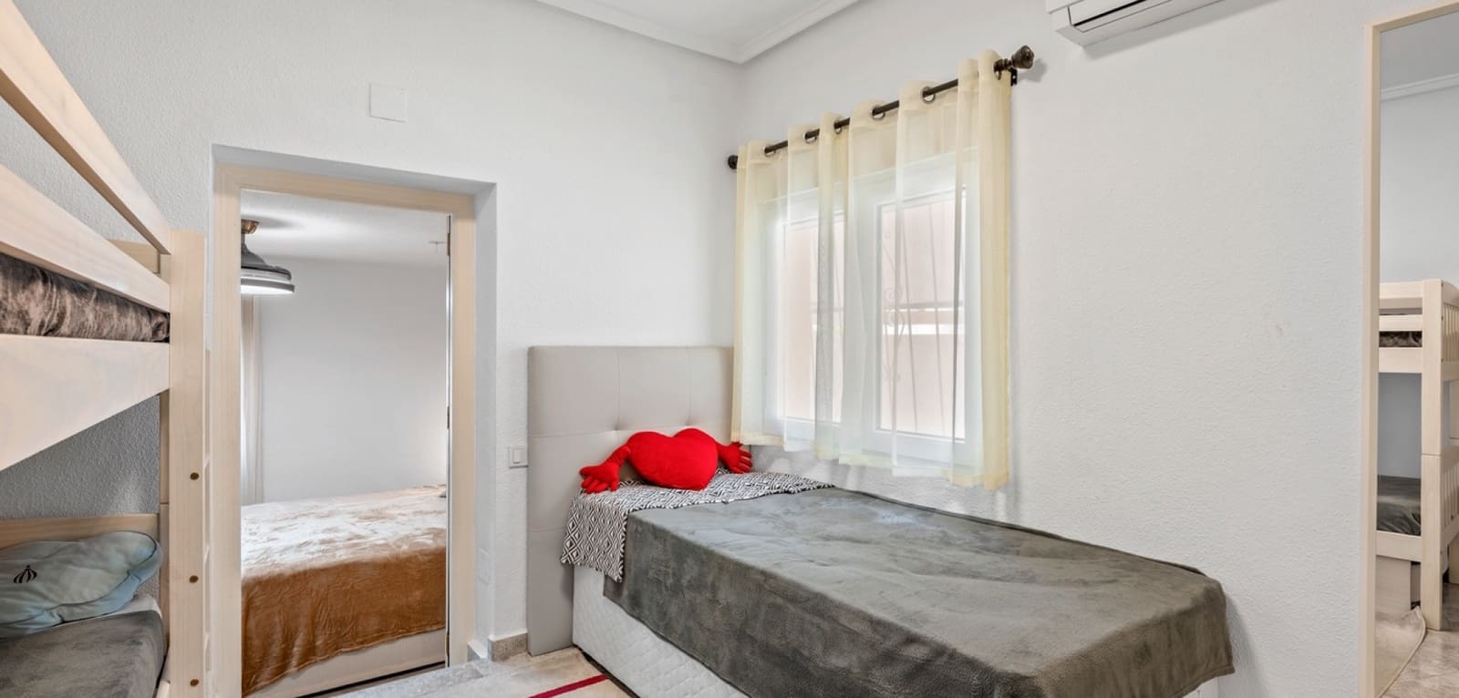 5 bedroom Villa for sale in Ciudad Quesada with pool - € 639,000 (Ref: 9669190)