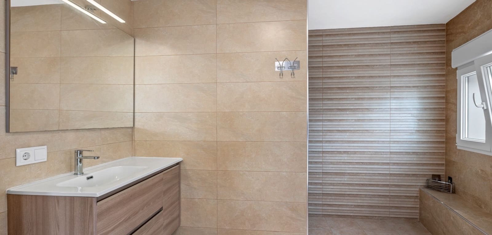 5 bedroom Villa for sale in Ciudad Quesada with pool - € 639,000 (Ref: 9669190)