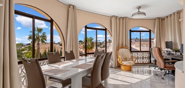 5 Zimmer Villa zu verkaufen in Ciudad Quesada, Rojales mit Pool - 639.000 € (Ref: 9669190)