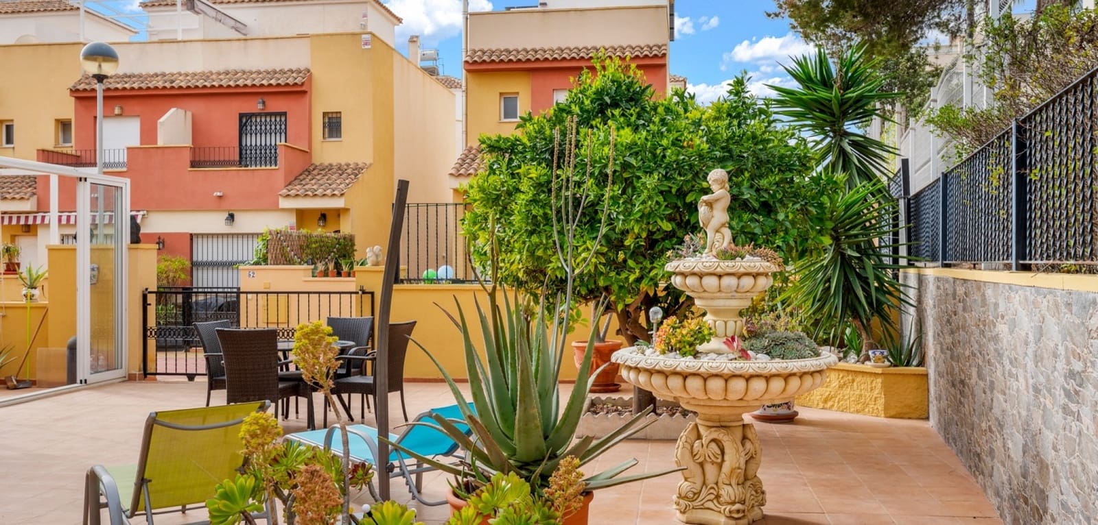 3 Zimmer Haus zu verkaufen in Villamartin mit Pool - 345.000 € (Ref: 9672163)