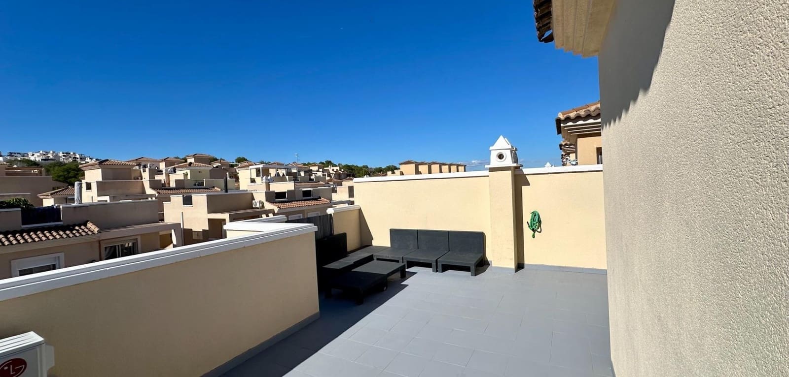 4 makuuhuone Paritalo myytävänä paikassa San Miguel de Salinas - 249 000 € (Ref: 9672164)